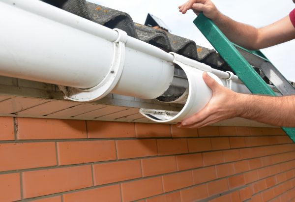 Gutter Maintenance in Port Orange