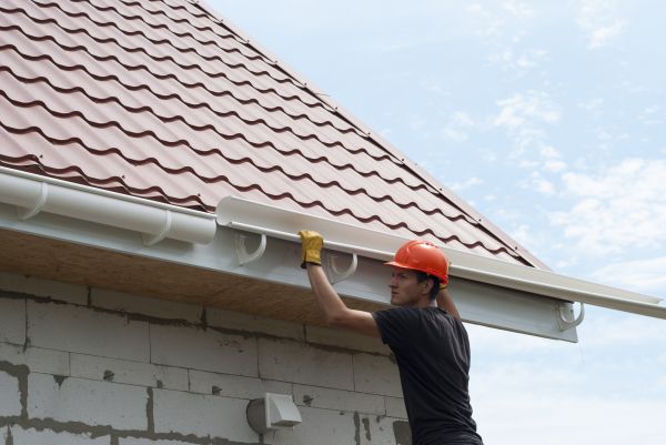 Rain Gutter Repair in Port Orange